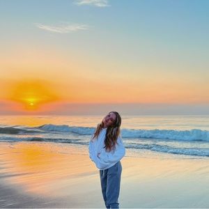 Meet your Posher, Chloe